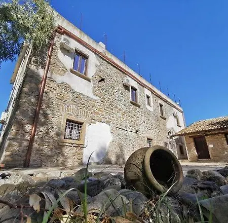Oda ve Kahvaltı La Tenuta Del Falco